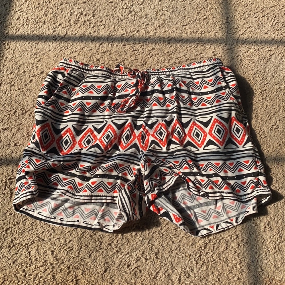 super cute flowy georgia colors shorts